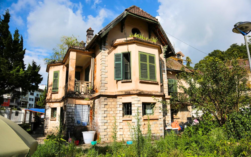 French architecture in Sapa – Colonial heritage amidst the Vietnam’s Northern highlands 4 A Surviving French Villa In Sapa – A Quiet Witness To The Town’s Colonial Era Transformation
