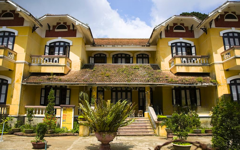 French architecture in Sapa – Colonial heritage amidst the Vietnam’s Northern highlands 2 Elegant French Colonial Architecture Preserved In Sapa’s Highland Setting